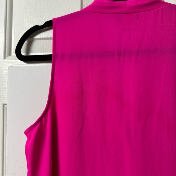 Vince Camuto Top, S, Fuschia, sleeveless V Neck NWOT - Picture 11 of 14
